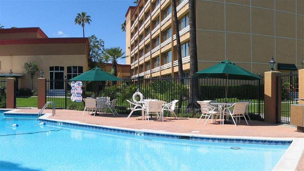 Courtyard By Marriott Los Angeles Woodland Hills Exteriör bild